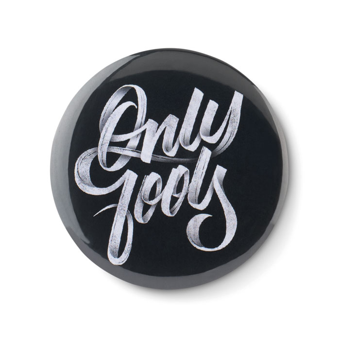 PIN OPENER - Magnet-Badge mit Kapselheber