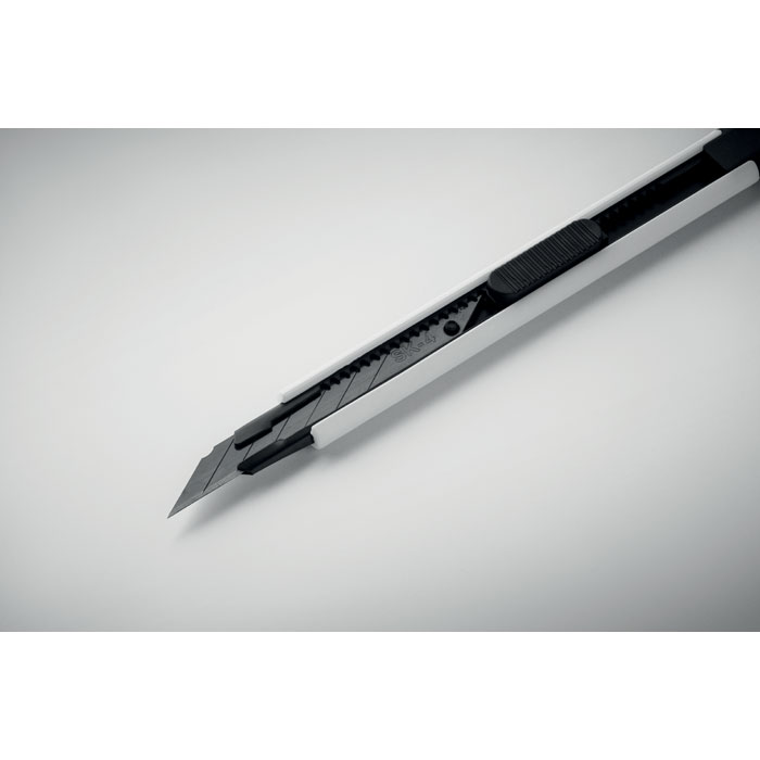 BLADE - Einziehbares Cuttermesser