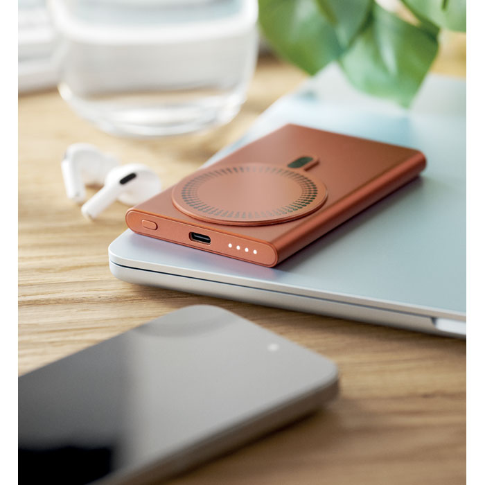 PAWTT - Wireless charger power bank
