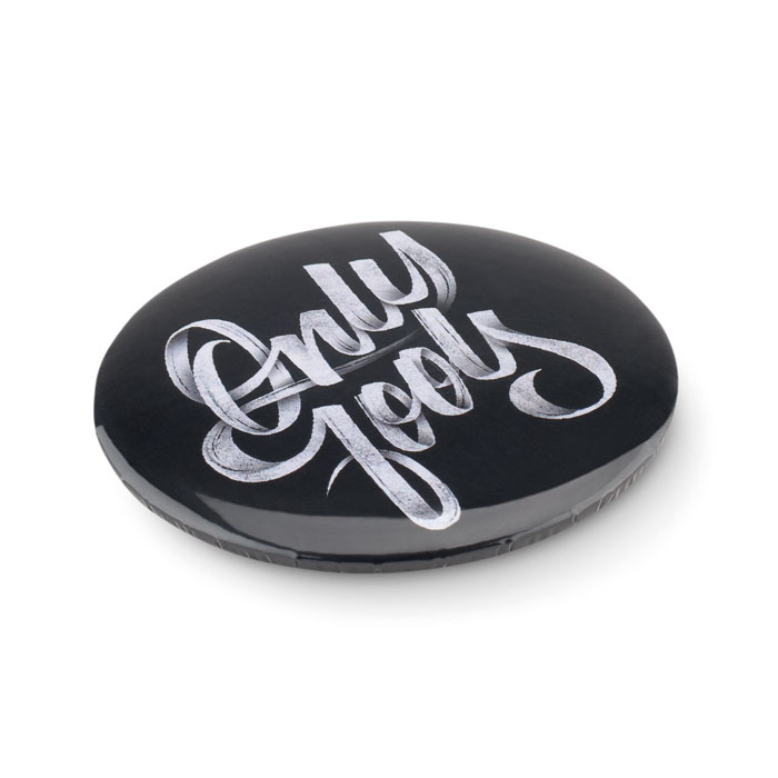 MIRROR - Badge mit Make-up Spiegel