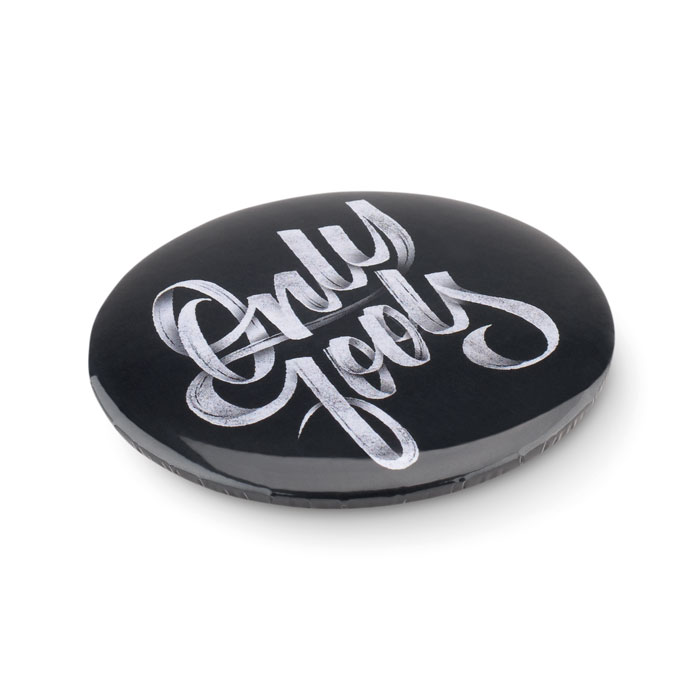 PIN OPENER - Magnet-Badge mit Kapselheber